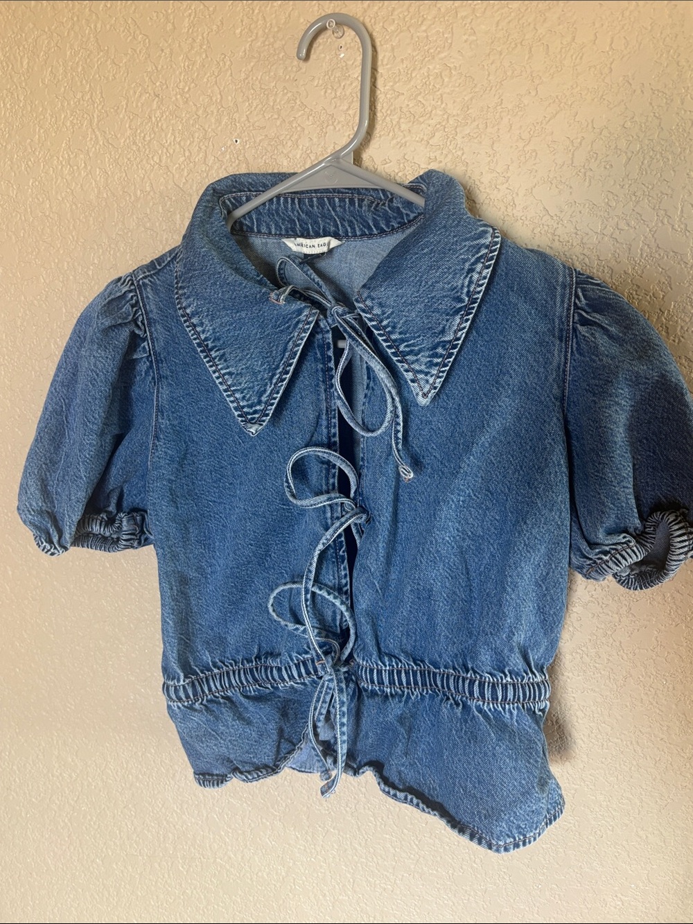 American Eagle Outfitters Blue Denim Tie-Front Puff Sleeve Blouse